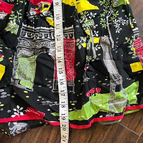 Bernardo Black & Red Paris Cityscape Cotton Pleated Skater Skirt Size 4P - Picture 7 of 7